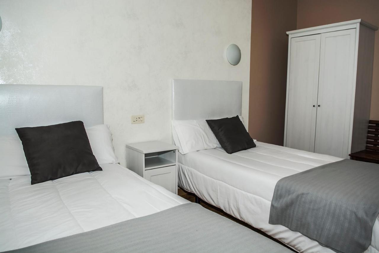 Hotel Voar Ribadeo Kültér fotó